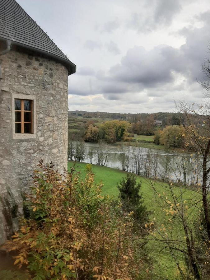 Vinica Castle Hotel Bagian luar foto