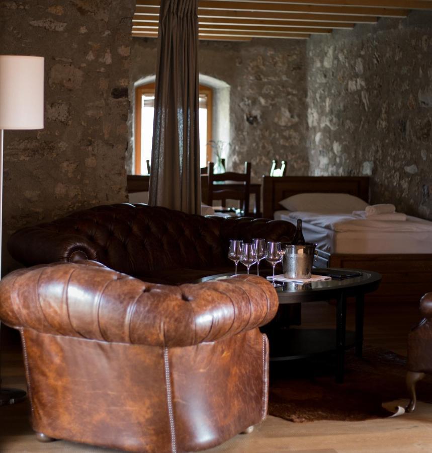 Vinica Castle Hotel Bagian luar foto