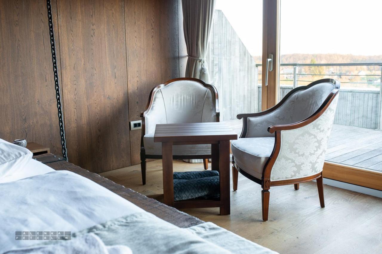 Vinica Castle Hotel Bagian luar foto