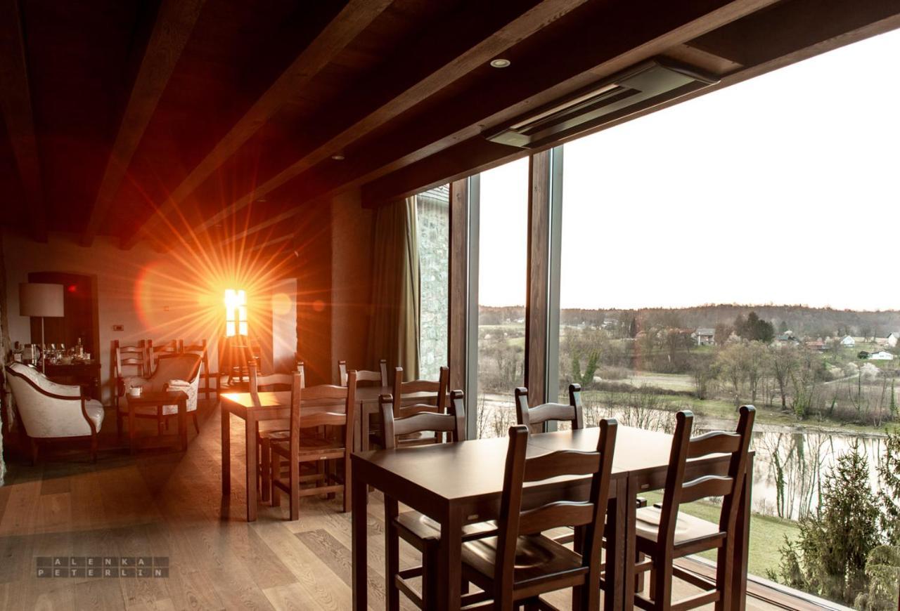 Vinica Castle Hotel Bagian luar foto