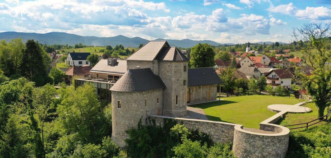 Vinica Castle Hotel Bagian luar foto
