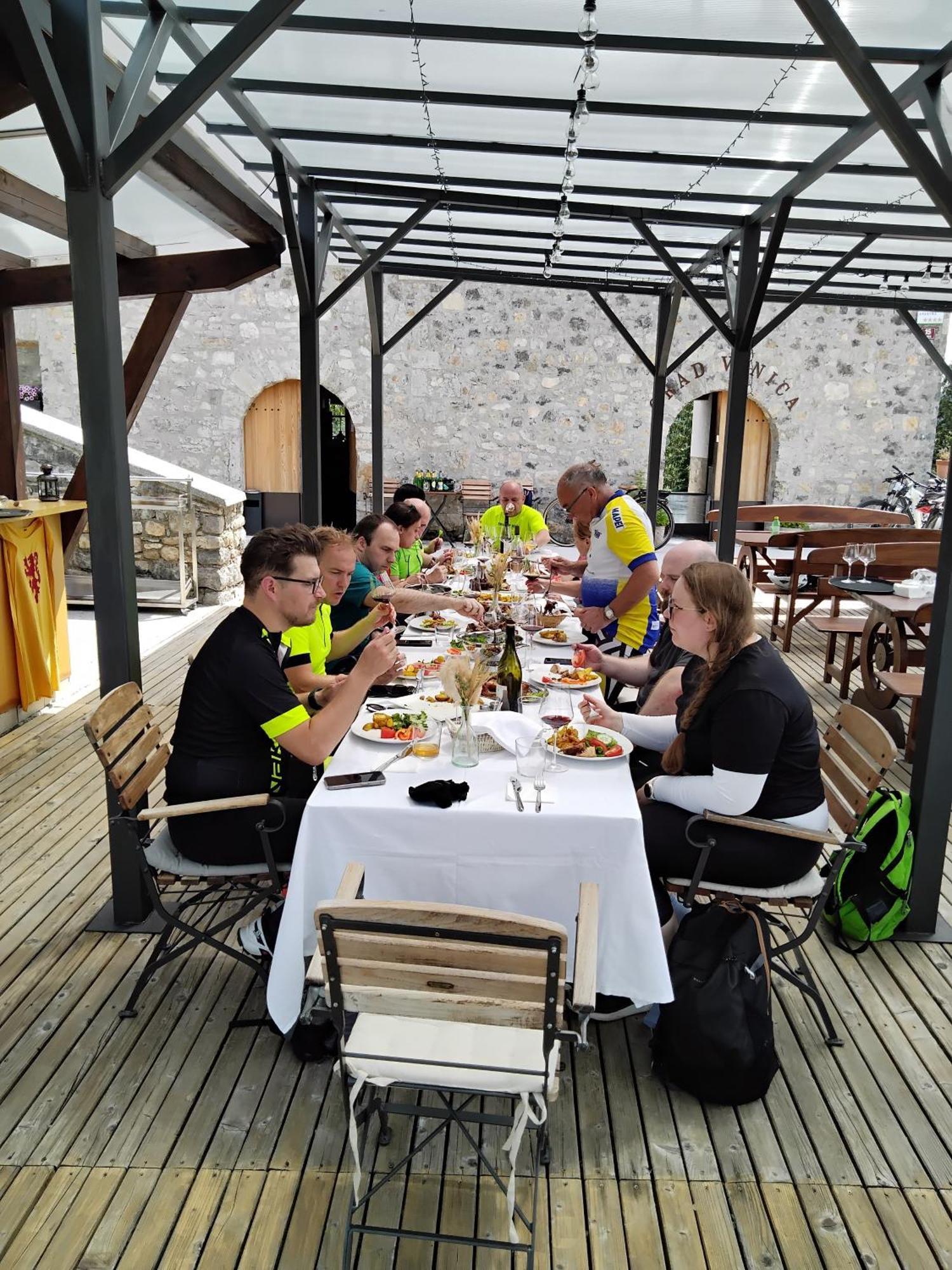 Vinica Castle Hotel Bagian luar foto
