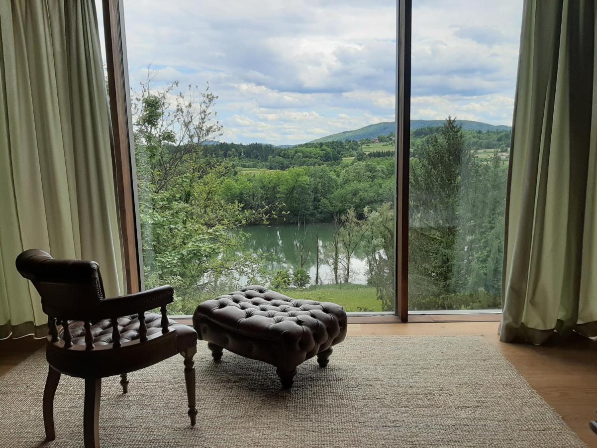 Vinica Castle Hotel Bagian luar foto